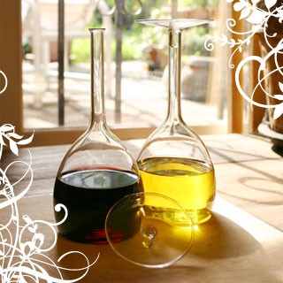 Ming Oil and Vinegar Set